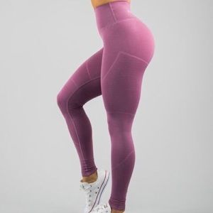 Alphalete Revival Leggings in Mauve